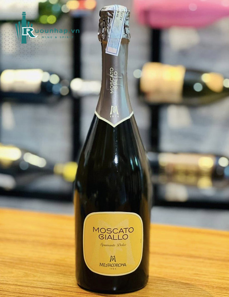 Rượu Vang Moscato Giallo Spumante Dolce