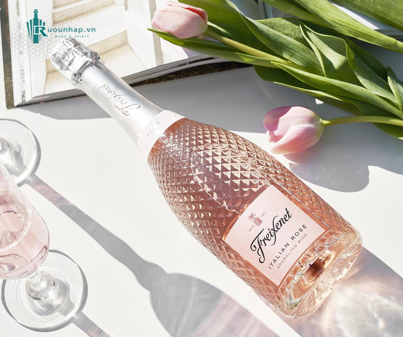 Rượu Vang Freixenet Italian Rose