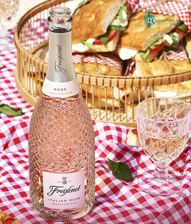 Rượu Vang Freixenet Italian Rose