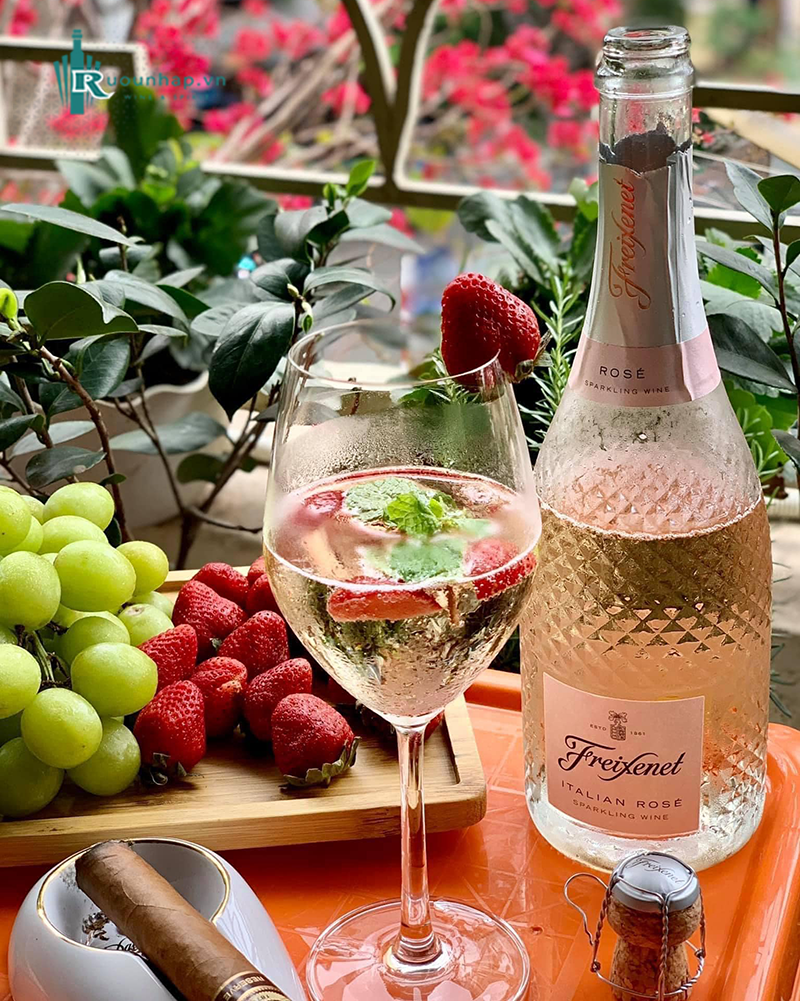 Rượu Vang Freixenet Italian Rose