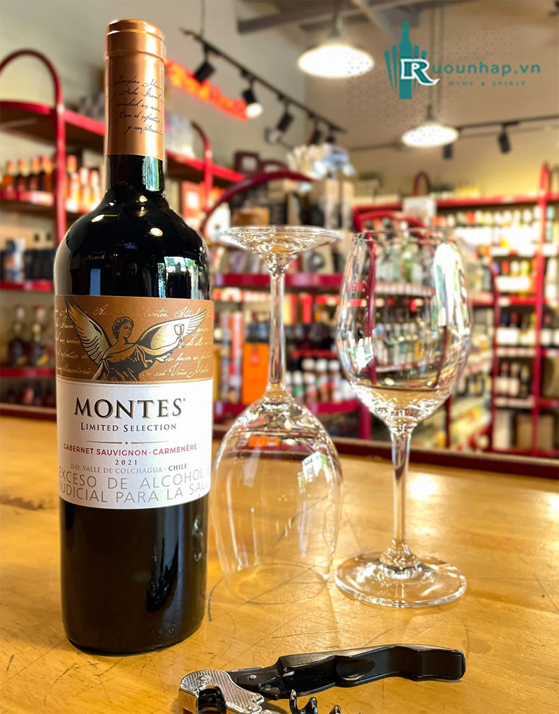 Rượu Vang Montes Limited Selection Cabernet Sauvignon Carmenere