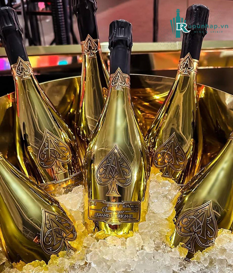 Rượu Champagne Armand de Brignac Gold Brut