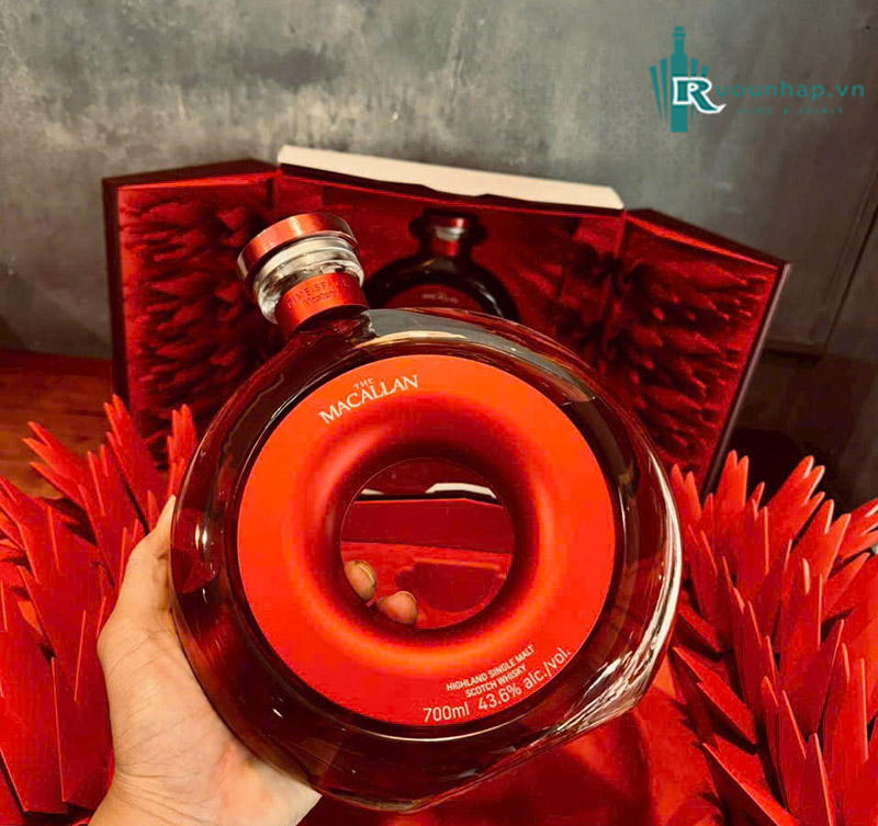 Rượu Macallan 200 Years Young