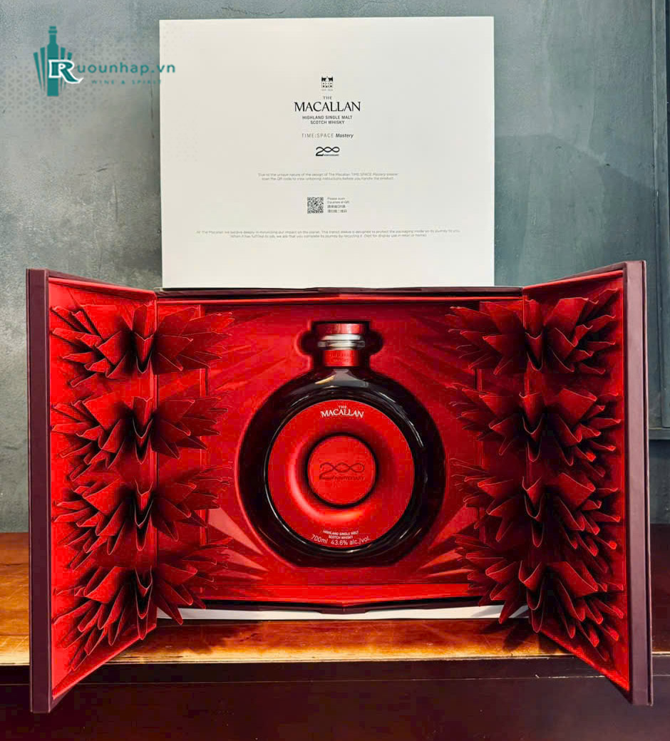 Rượu Macallan 200 Years Young