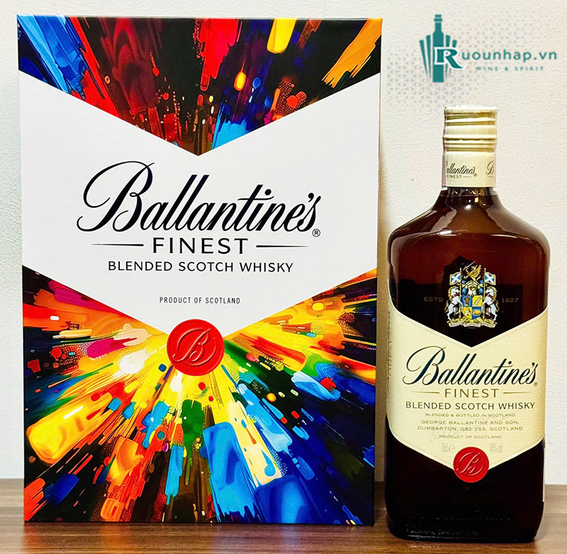 Rượu Ballantine's Finest Hộp Quà 2025