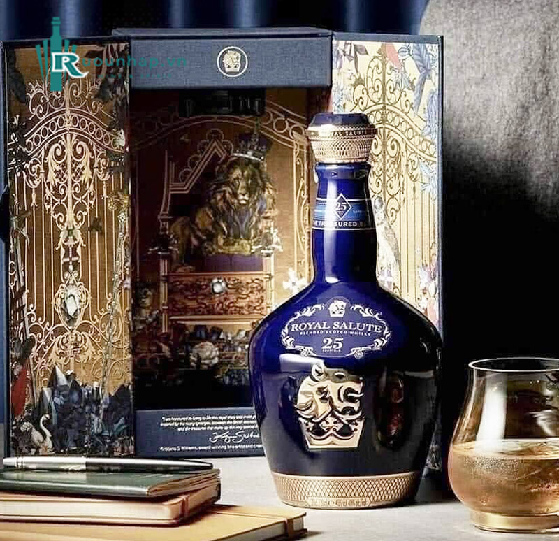 Rượu Chivas 25 Royal Salute