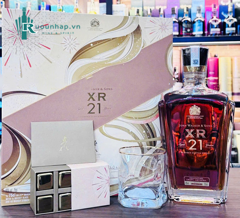 Rượu Johnnie Walker XR 21 Hộp Quà 2025