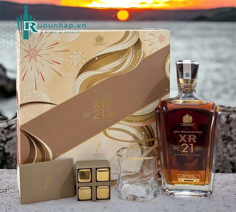 Rượu Johnnie Walker XR 21 Hộp Quà 2025