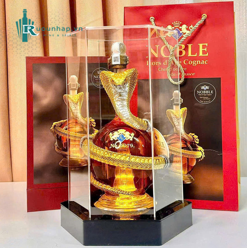 Rượu Rắn Ôm Châu Noble Hors D'Age Cognac 2025