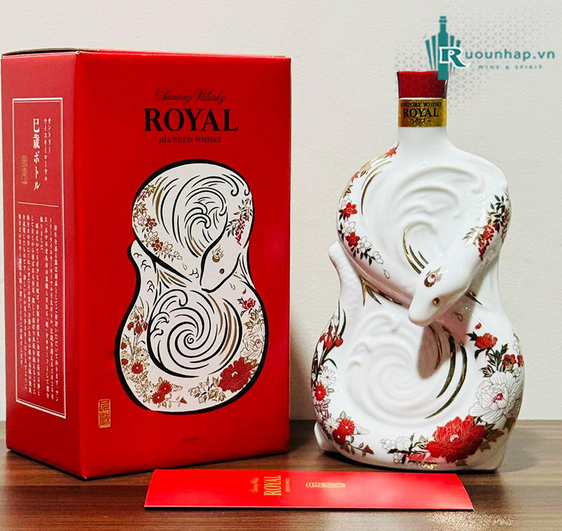 Rượu Con Rắn Suntory Whisky Royal 2025