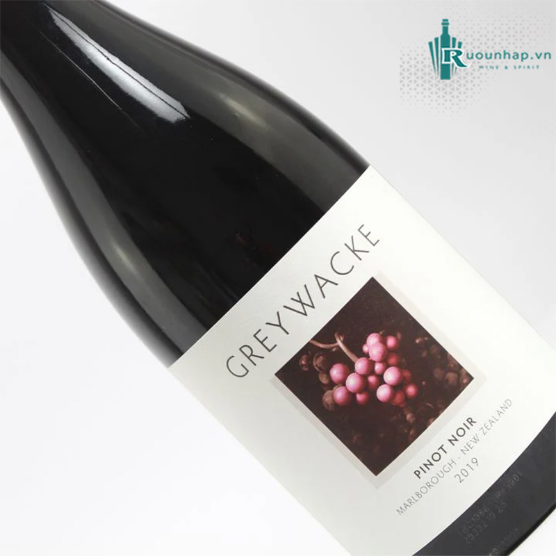 Rượu Vang Greywacke Pinot Noir