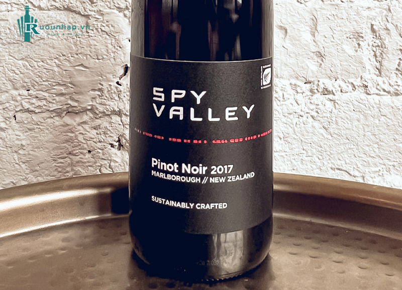 Rượu Vang Spy Valley Pinot Noir