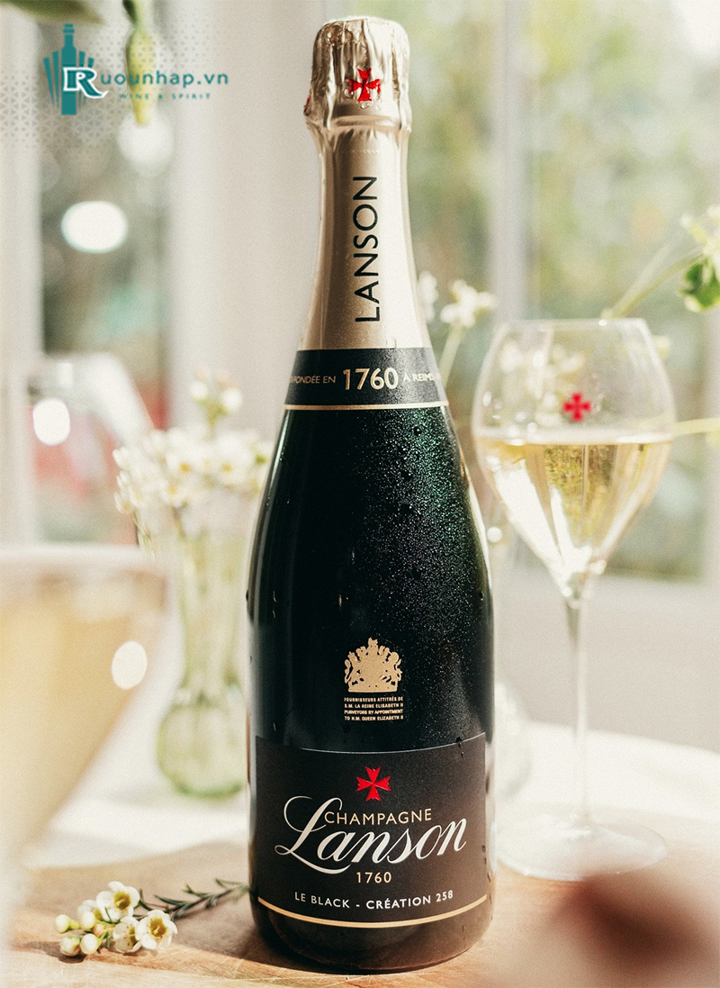 Rượu Champagne Lanson Black Label