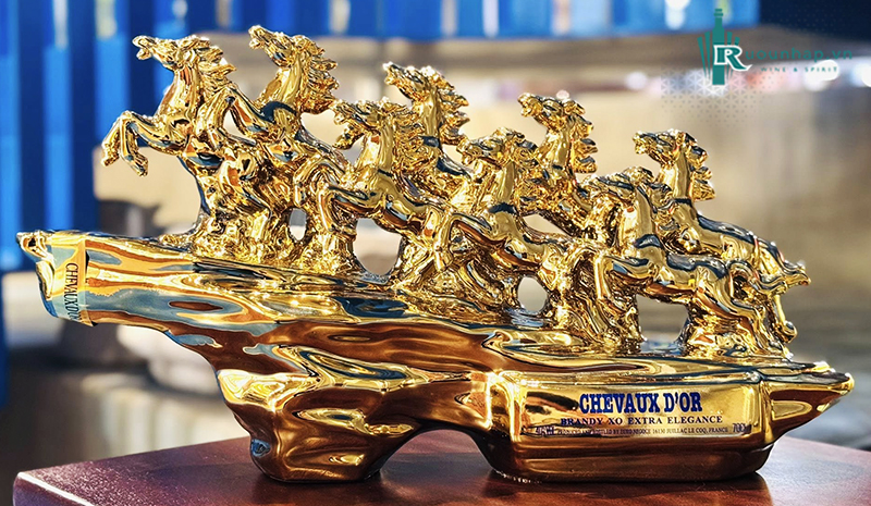 Rượu Linh Vật Ngựa Chevaux D'or XO Extra Elegance 6 Rượu Linh Vật Ngựa Chevaux D'or XO Extra Elegance