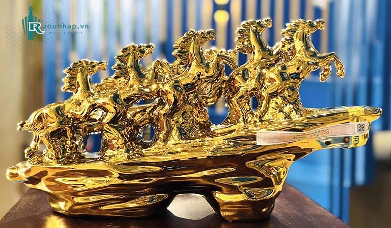 Rượu Linh Vật Ngựa Chevaux D'or XO Extra Elegance 4 Rượu Linh Vật Ngựa Chevaux D'or XO Extra Elegance