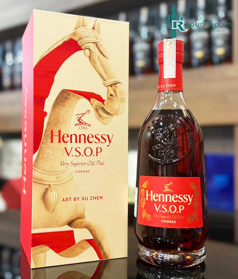 Rượu Hennessy VSOP Deluxe Hộp Quà Tết 2026 5 Rượu Hennessy VSOP Deluxe Hộp Quà Tết 2026