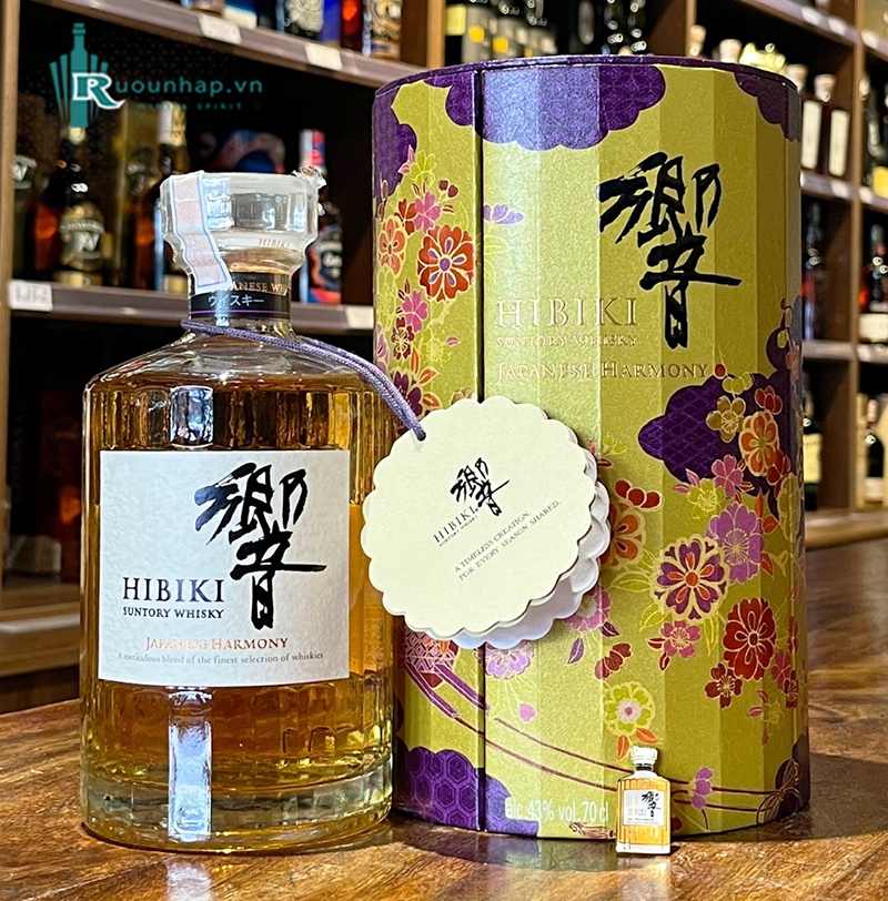 Rượu Hibiki Harmony Hộp quà Tết 2026 4 Rượu Hibiki Harmony Hộp quà Tết 2026