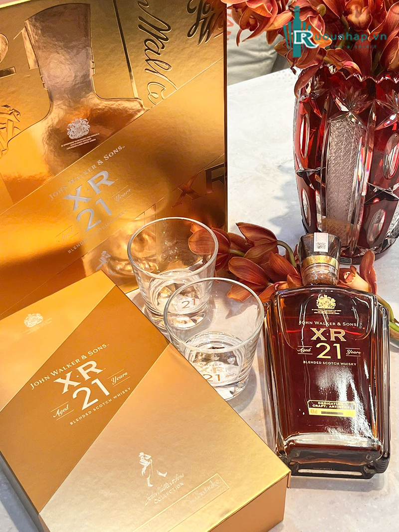 Rượu John Walker & Sons XR 21 Hộp quà 2026 6 Rượu John Walker & Sons XR 21 Hộp quà 2026