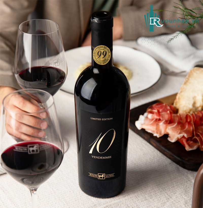 Rượu Vang Tenuta Ulisse Limited Edition 10 Vendemmie 6 Rượu Vang Tenuta Ulisse Limited Edition 10 Vendemmie