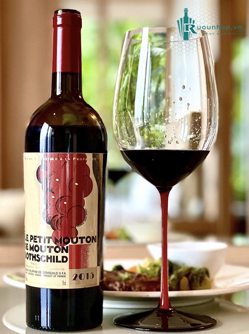 Rượu Vang Le Petit Mouton de Mouton Rothschild 4 Rượu Vang Le Petit Mouton de Mouton Rothschild