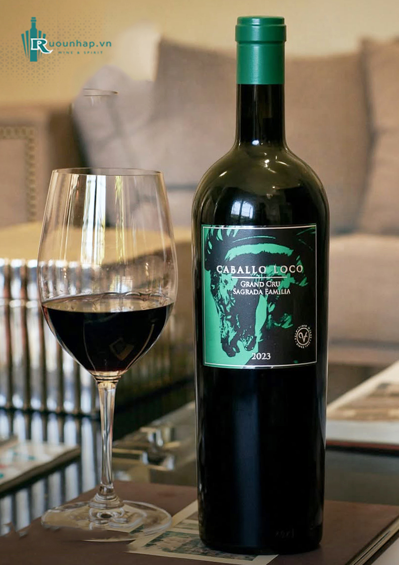 Rượu Vang Caballo Loco Grand Cru Sagrada Familia 6 Rượu Vang Caballo Loco Grand Cru Sagrada Familia