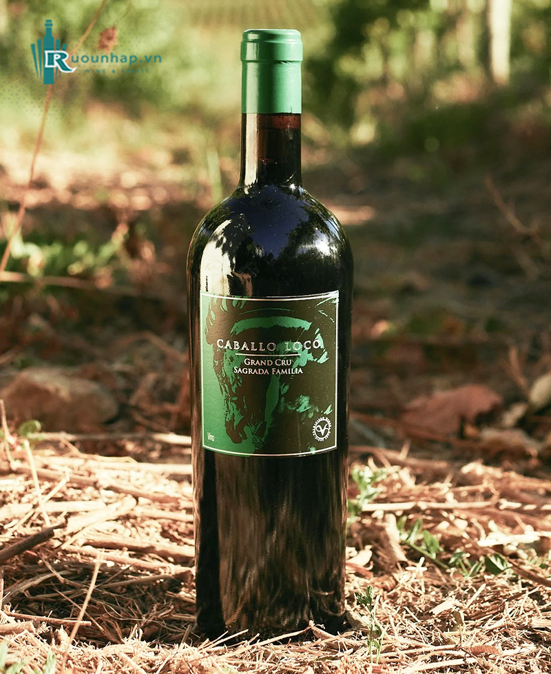 Rượu Vang Caballo Loco Grand Cru Sagrada Familia 4 Rượu Vang Caballo Loco Grand Cru Sagrada Familia